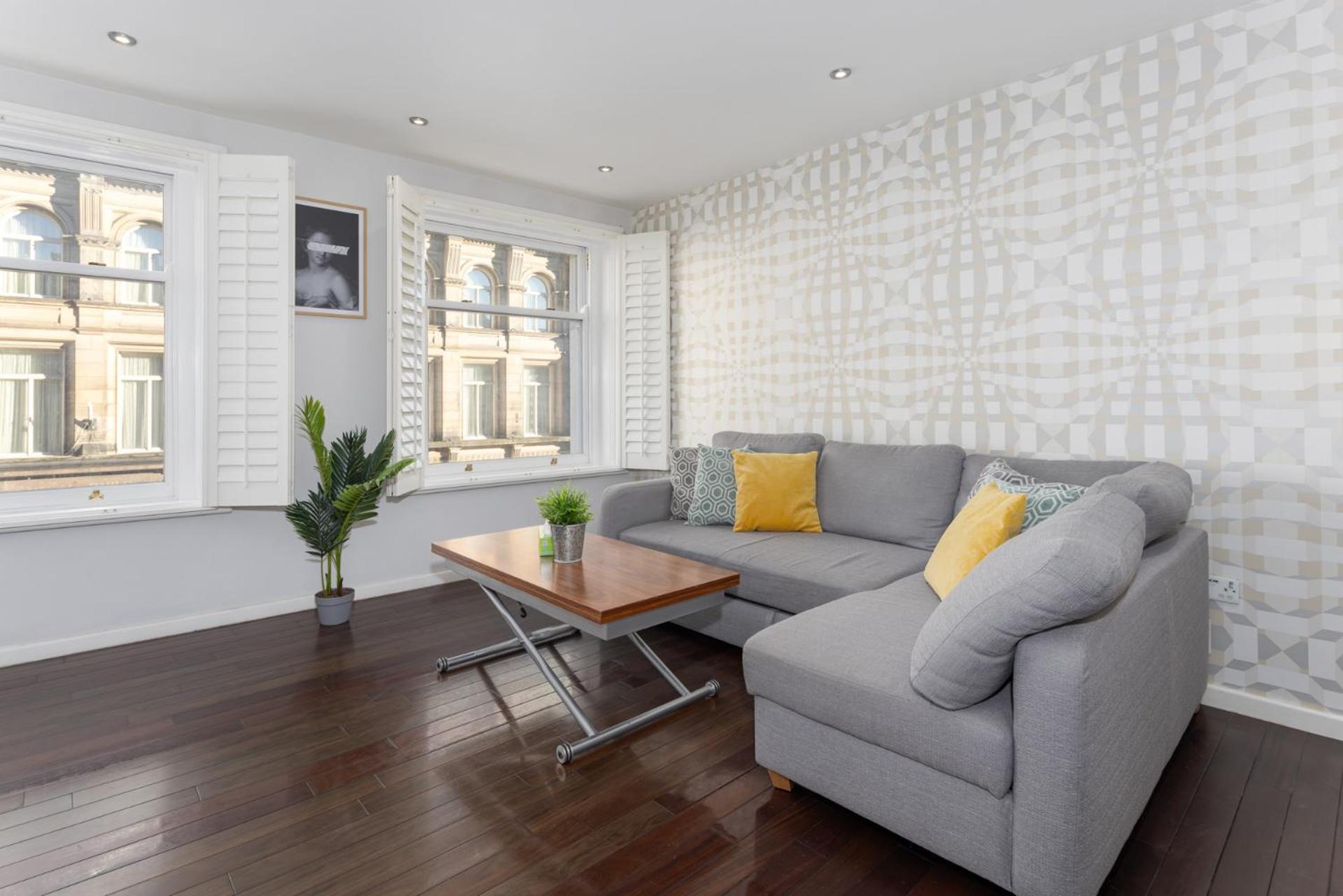 Flatzy - 3 Bedroom In Heart Of Centre Apartament